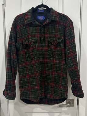 Vintage Pendleton Outdoorsman 100% Virgin Wool Green and Red Plaid Flannel Shirt